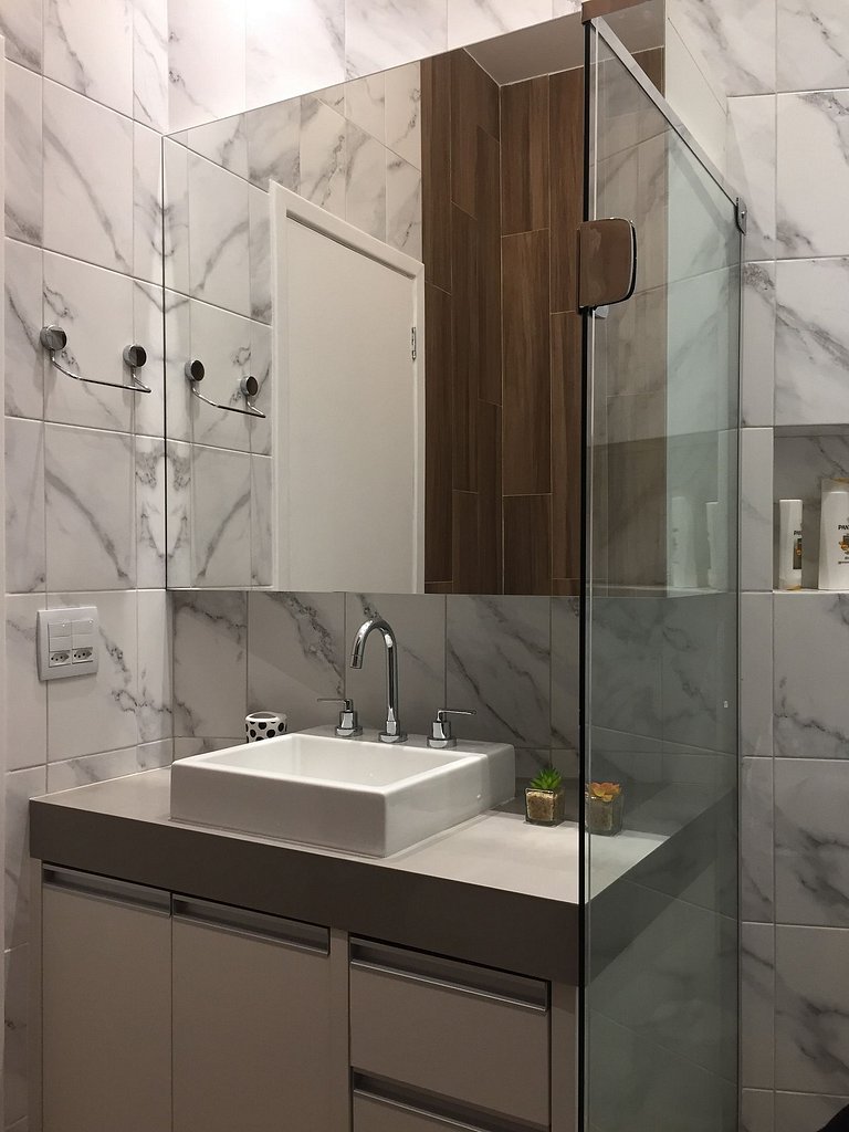 M10 - Apto a 3 minutos da praia de Copacabana