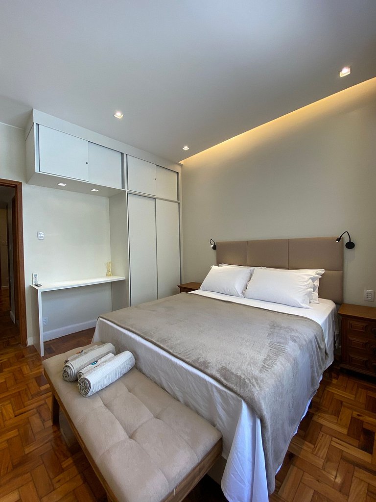 PF12 - Studio a 1 minuto da praia de Copacabana