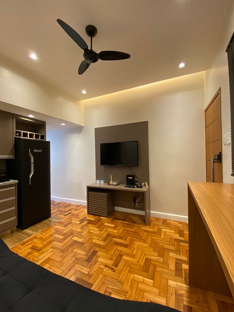 PF12 - Studio a 1 minuto da praia de Copacabana