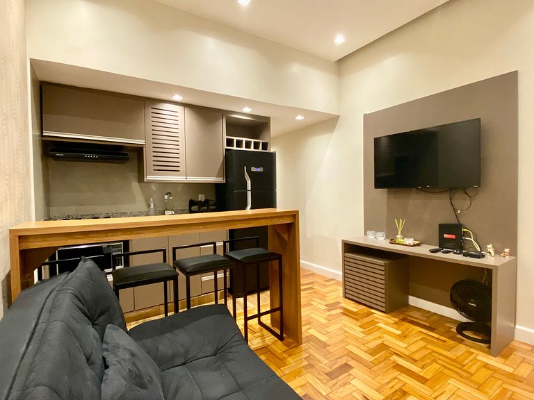 PF12 - Studio a 1 minuto da praia de Copacabana