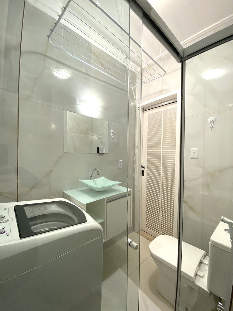 M60 - Apto a 3 minutos da praia de Copacabana