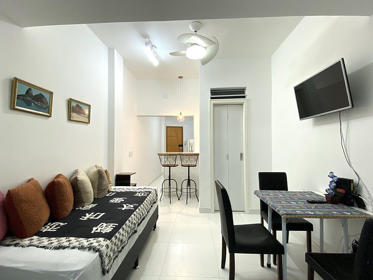 M100 - Flat a 3 minutos da praia de Copacabana