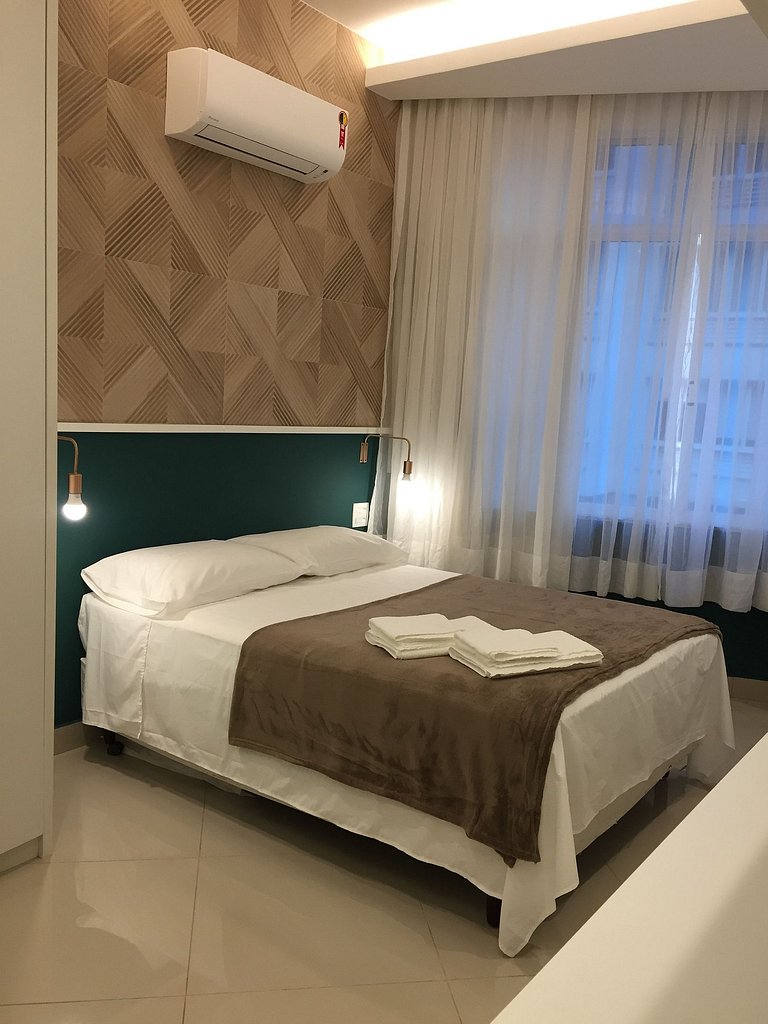 M10 - Apto a 3 minutos da praia de Copacabana