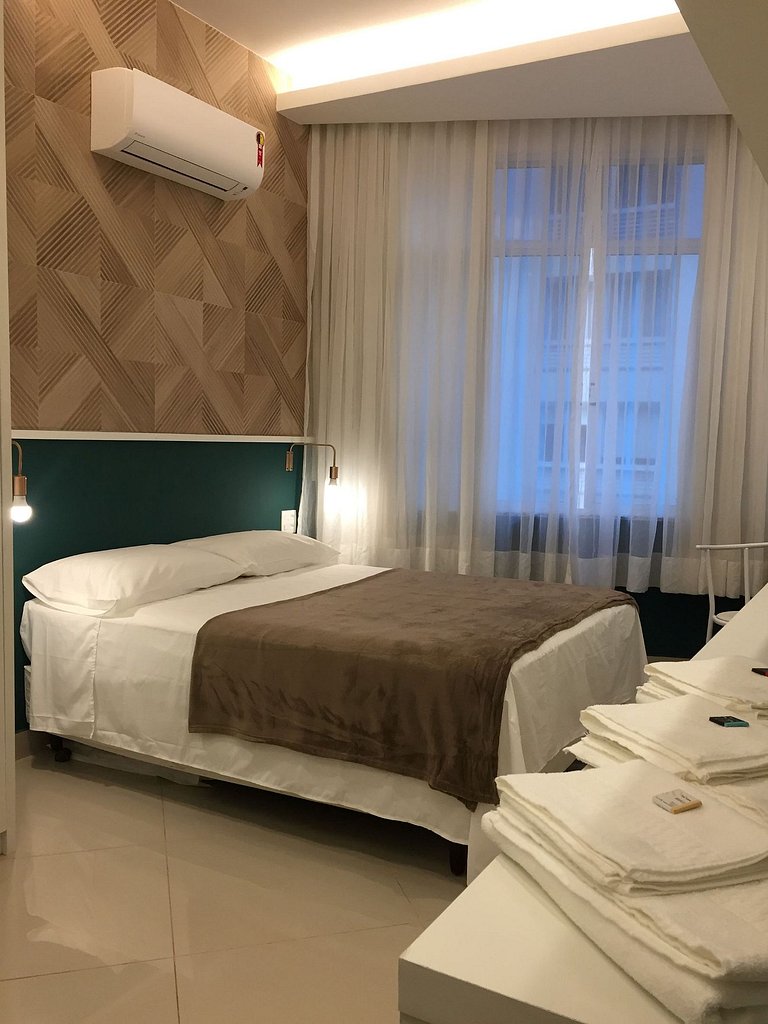 M10 - Apto a 3 minutos da praia de Copacabana