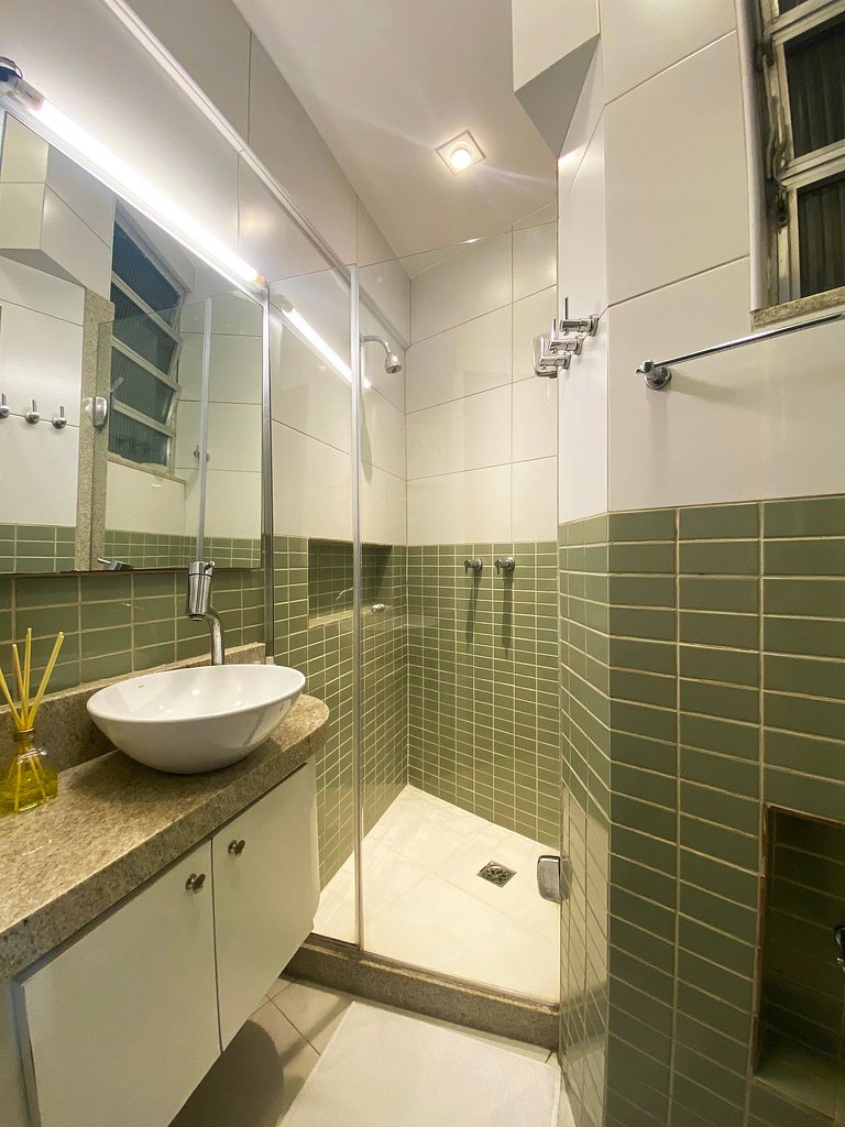 M27 - Apto a 3 minutos da Praia de Copacabana