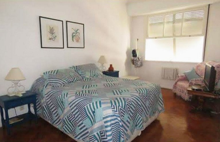 BN13 - Apto Espaçoso a 4 min da praia Copacabana