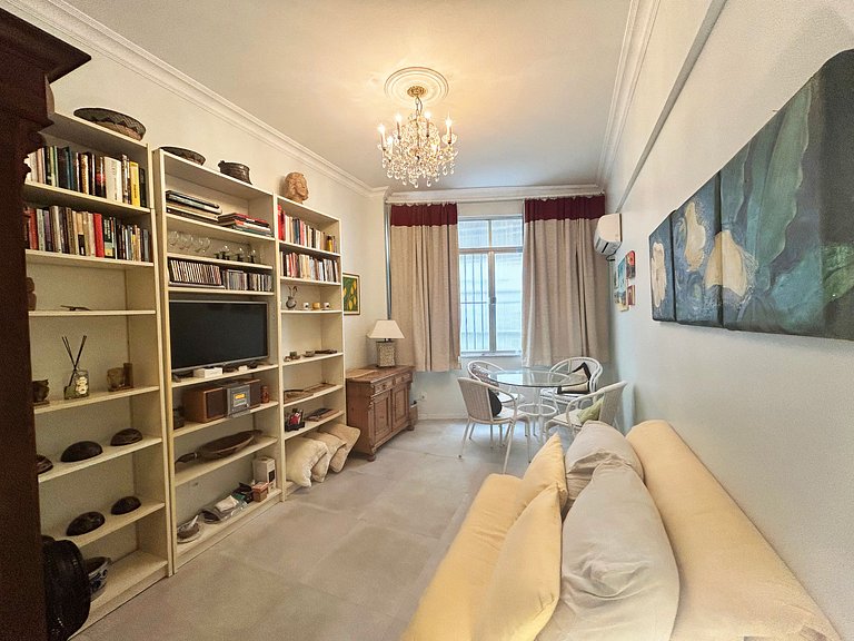 M12 - Estudio a 3 minutos da praia de Copacabana