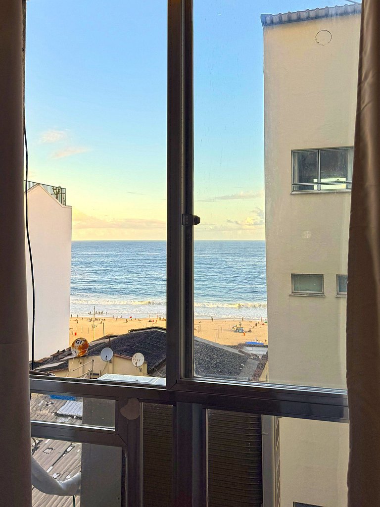 DF81 - Apto vista do mar 4 min praia de Copacabana