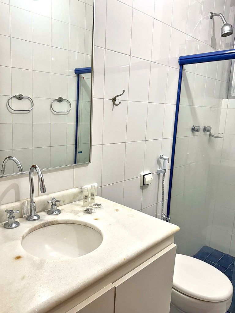 DF81 - Apto vista do mar 4 min praia de Copacabana