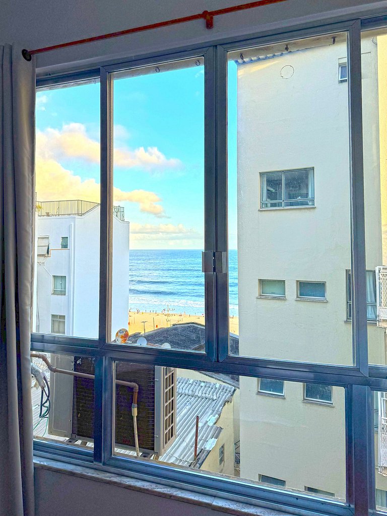 DF81 - Apto vista do mar 4 min praia de Copacabana