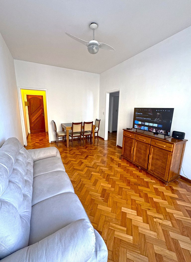 DF81 - Apto vista do mar 4 min praia de Copacabana