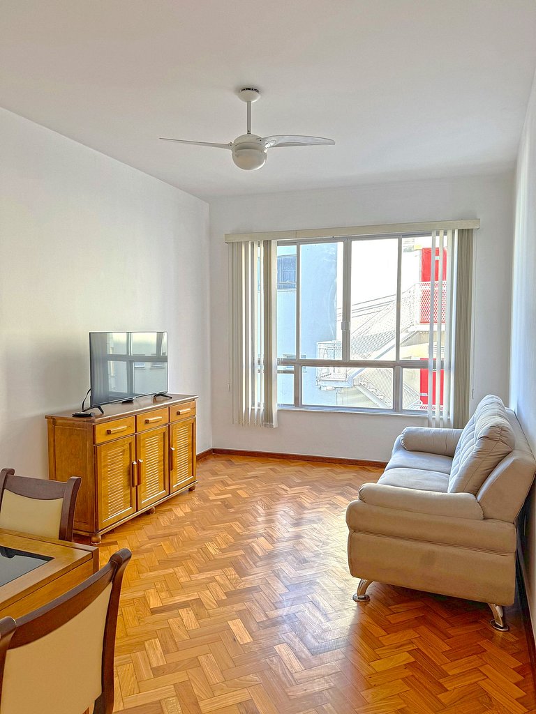 DF81 - Apto vista do mar 4 min praia de Copacabana