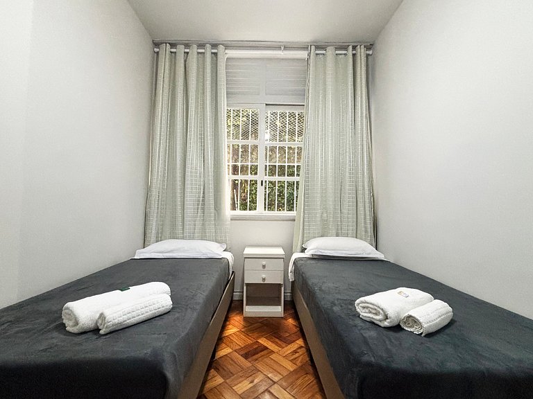 EP13 - Apto 3 quartos perto da praia de Copacabana