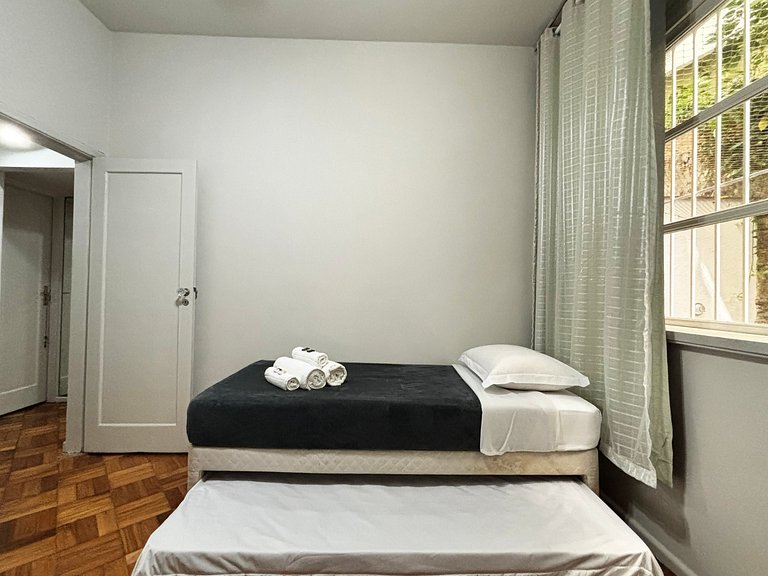 EP13 - Apto 3 quartos perto da praia de Copacabana