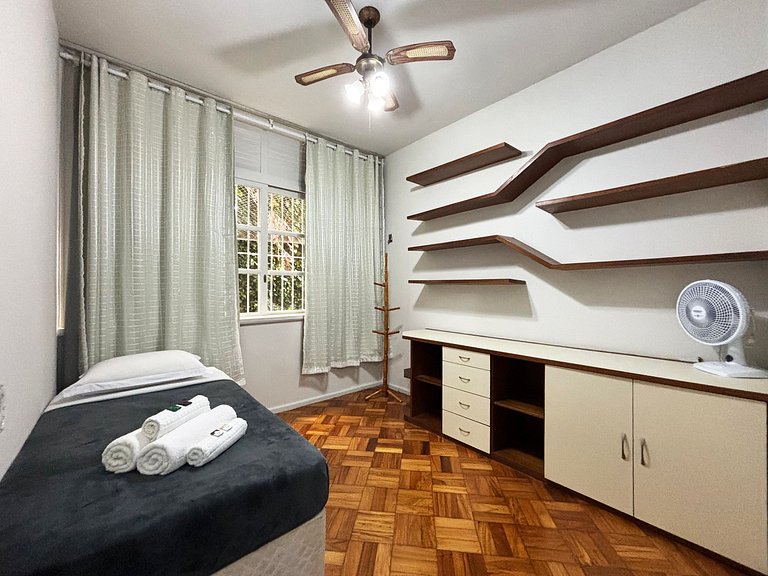 EP13 - Apto 3 quartos perto da praia de Copacabana