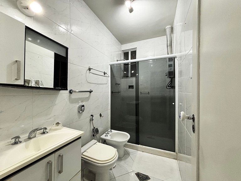 EP13 - Apto 3 quartos perto da praia de Copacabana